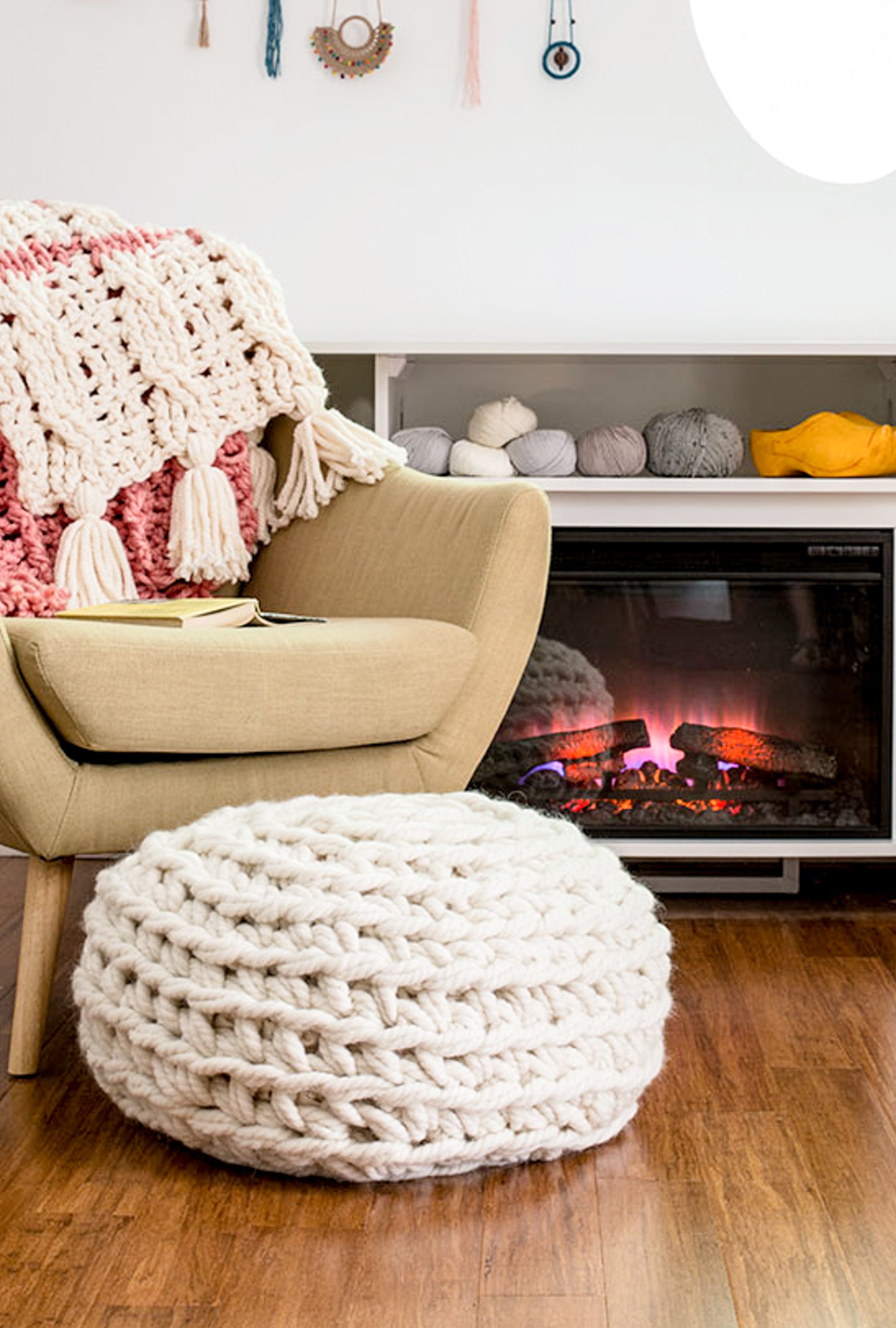 Easy and Fast Hand Crochet Pouf Pattern
