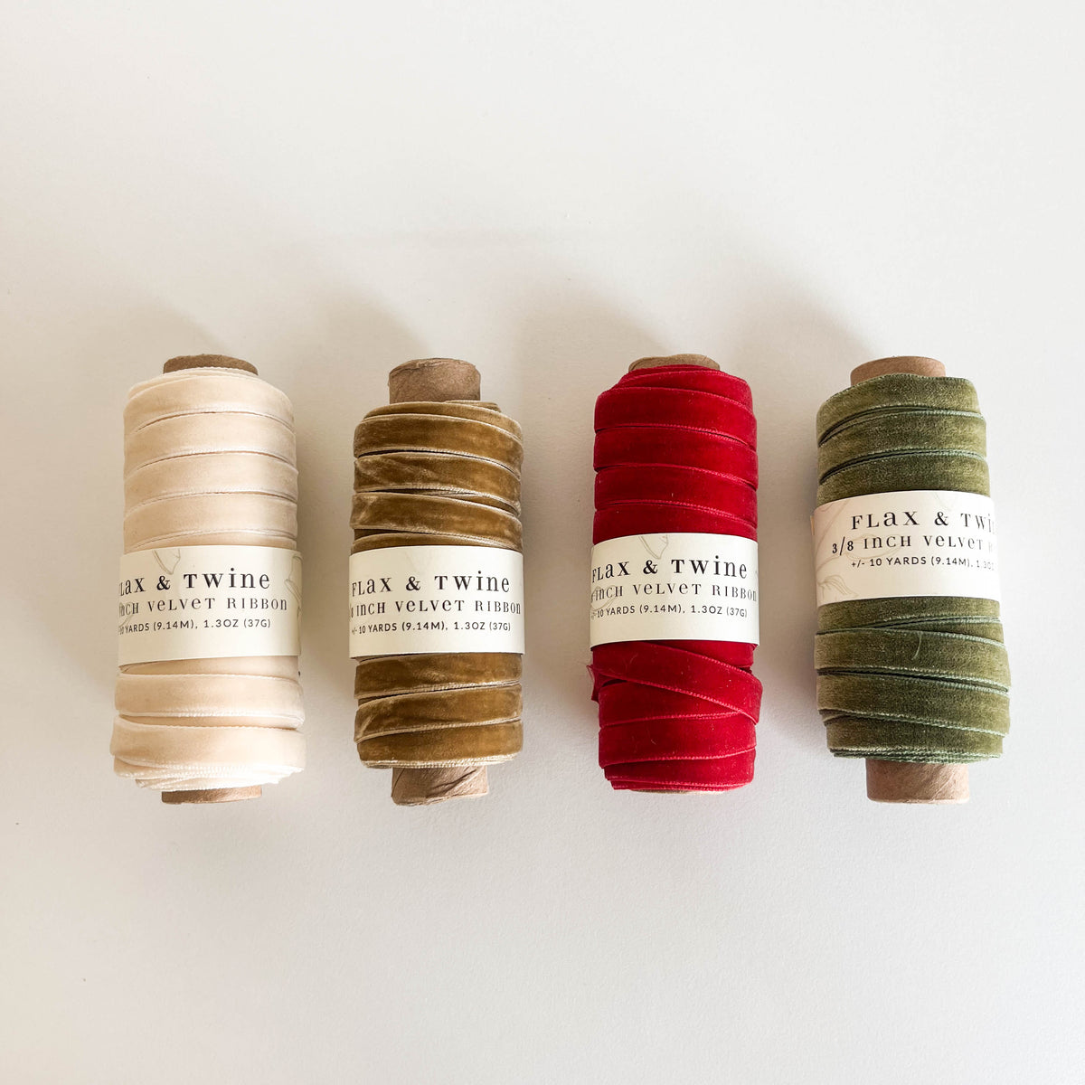 Holiday Velvet Ribbon Gift Box
