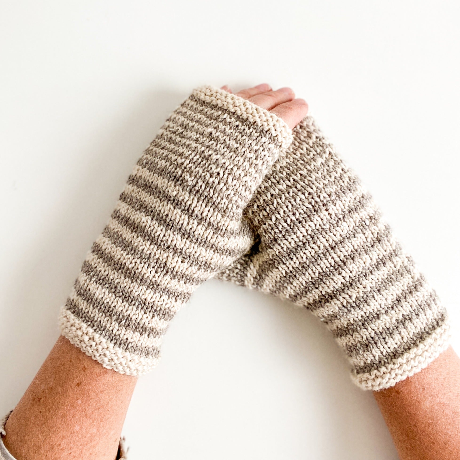 Katherine Knit Mitt Pattern