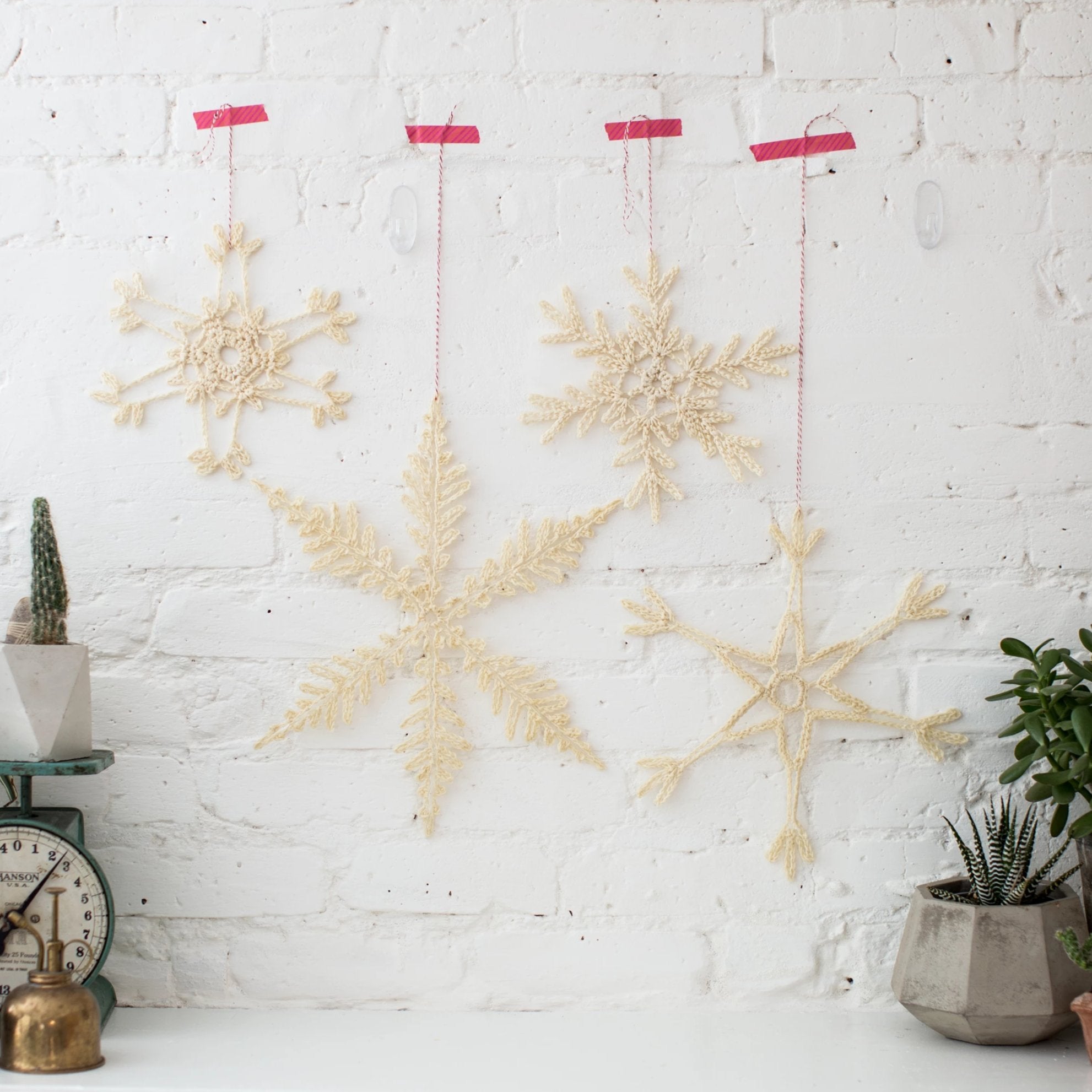 Giant Crochet Snowflakes Pattern & Video