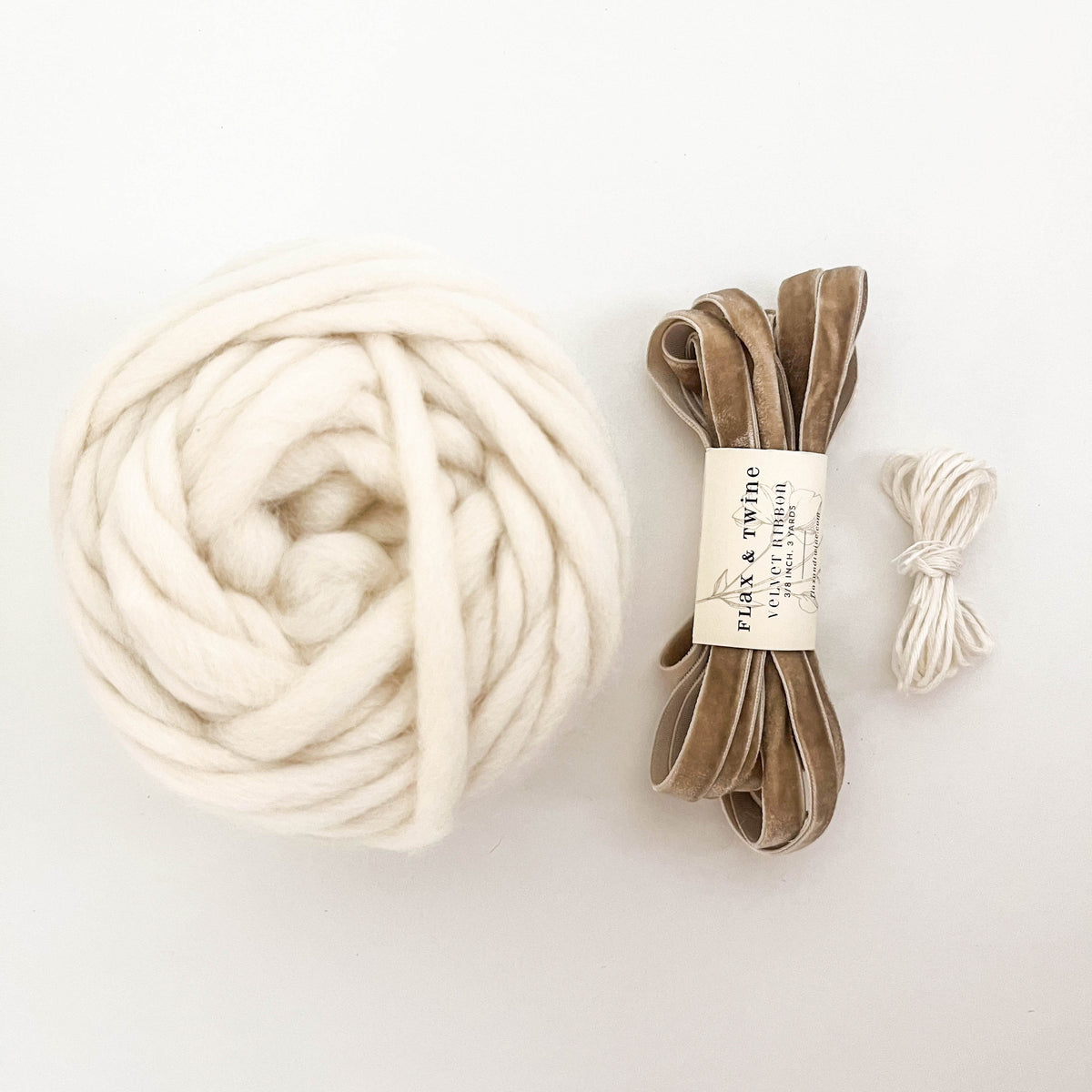 Holiday Wooly Wreath Ornament Kit (Makes 5)